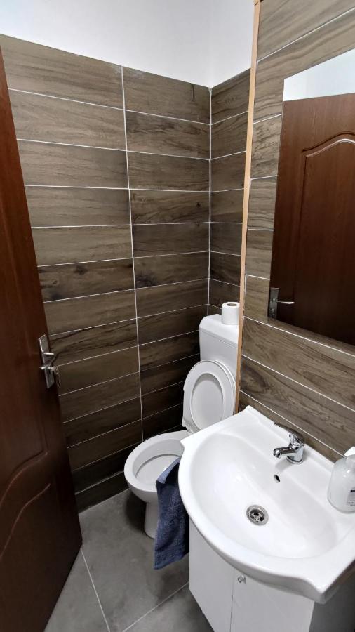 Garsoniera 30Mp Chrysflatty1 - Free Netflix Apartment อาราด ภายนอก รูปภาพ